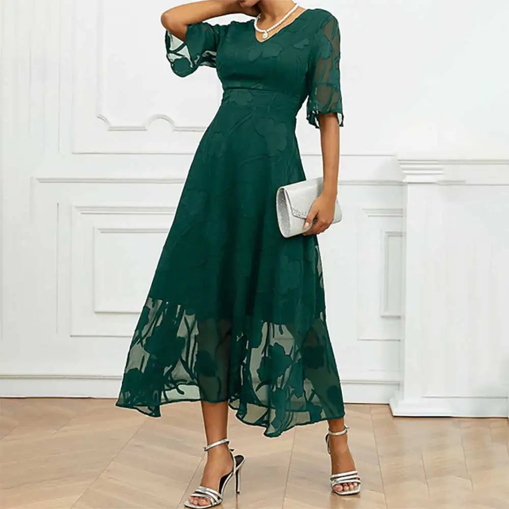 Celia | Vestido con un elegante estampado floral