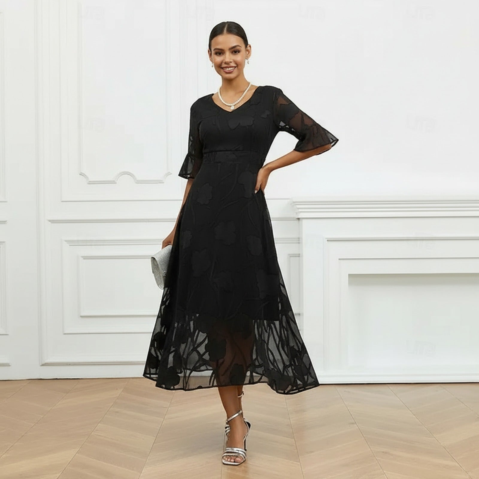 Celia | Vestido con un elegante estampado floral