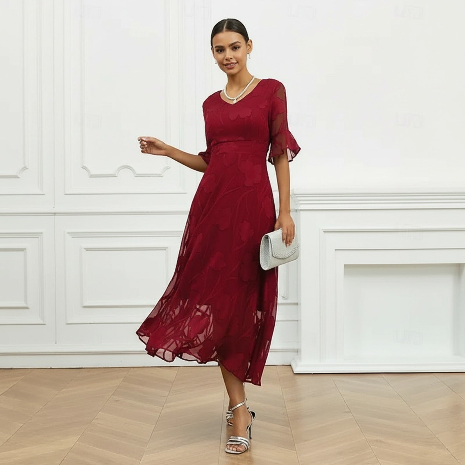 Celia | Vestido con un elegante estampado floral